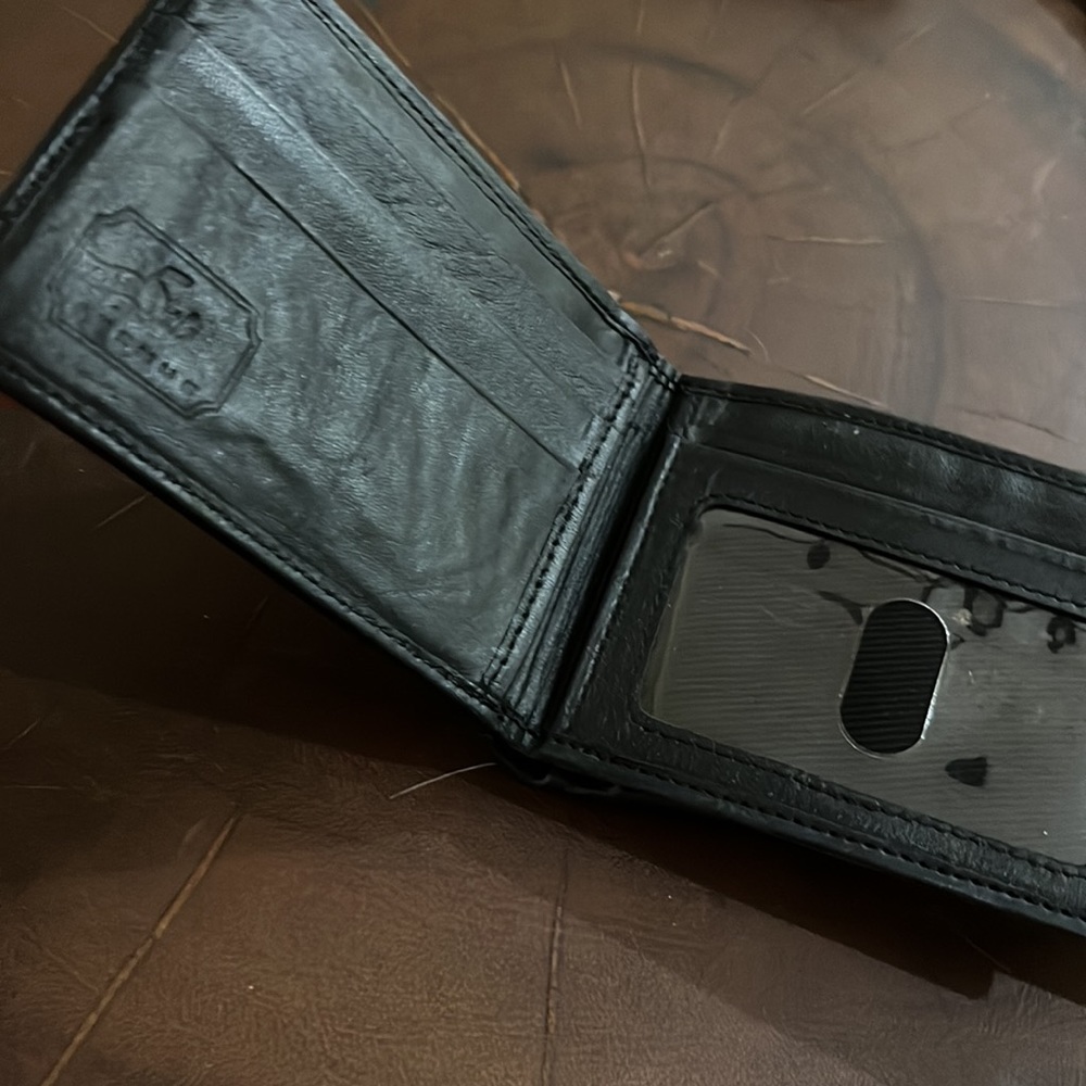 Wallet - Picture 2 of 5